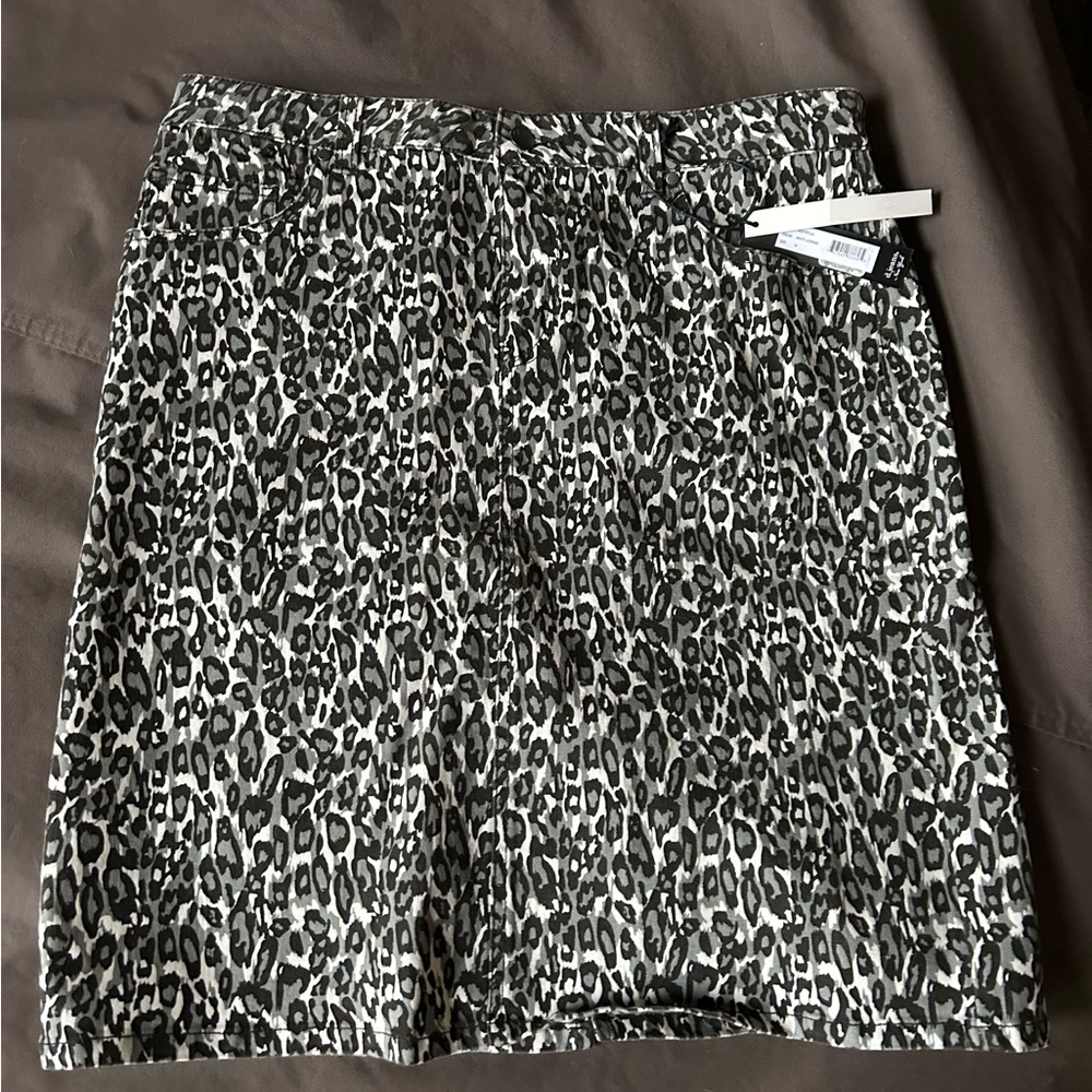 d. jeans snake print skirt. Size 14